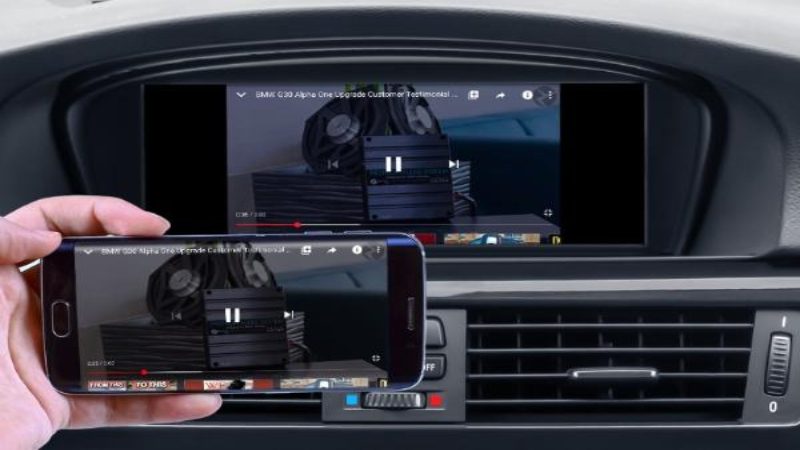 BMW screen mirroring